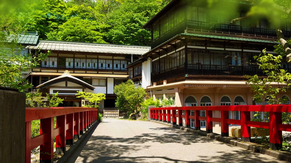 四万温泉